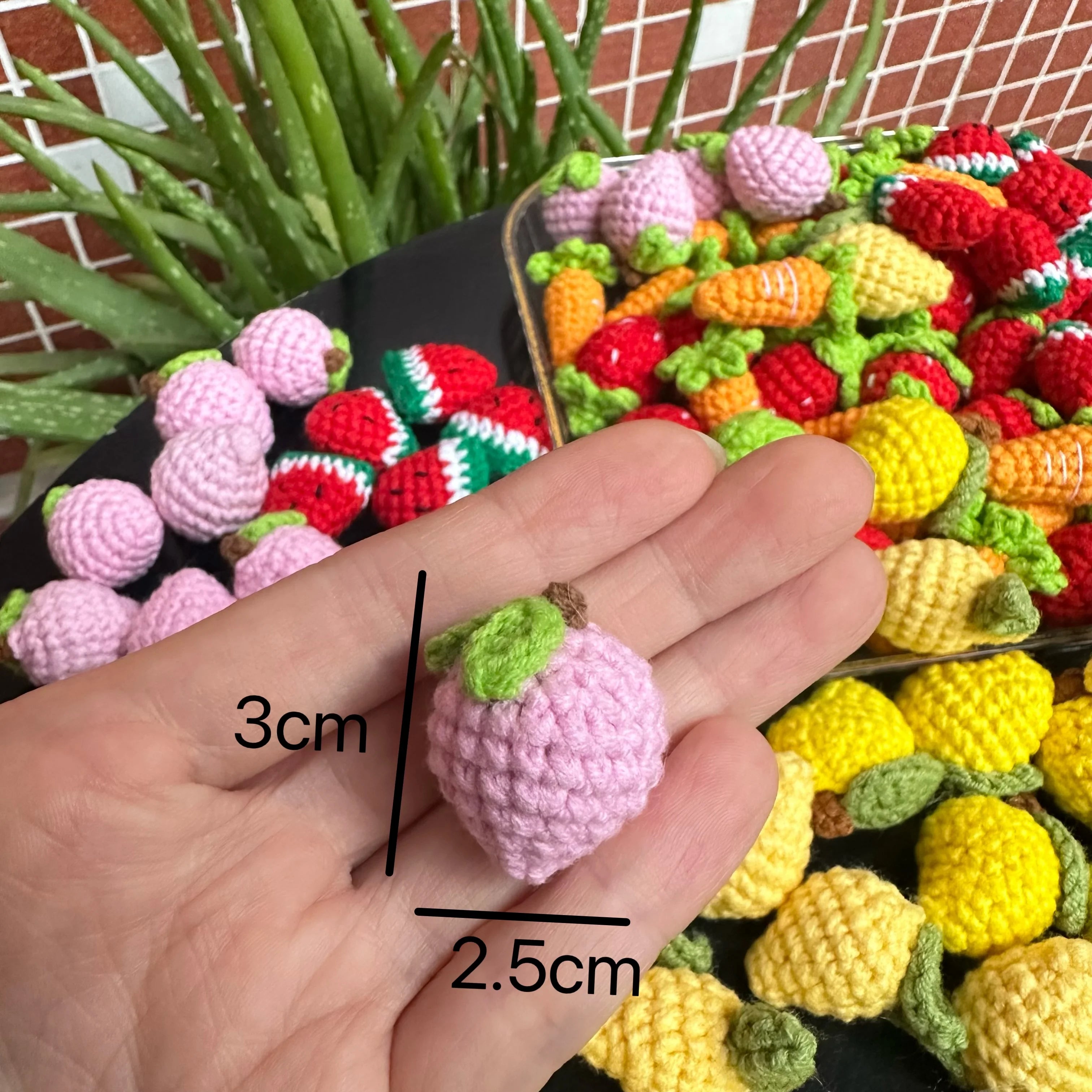10pcs Finished Mini Fruits Hand Knitted Keychain Crocheted Mango lemon tomato Keyring Pendants Handbag Decor Women Jewelry Gifts