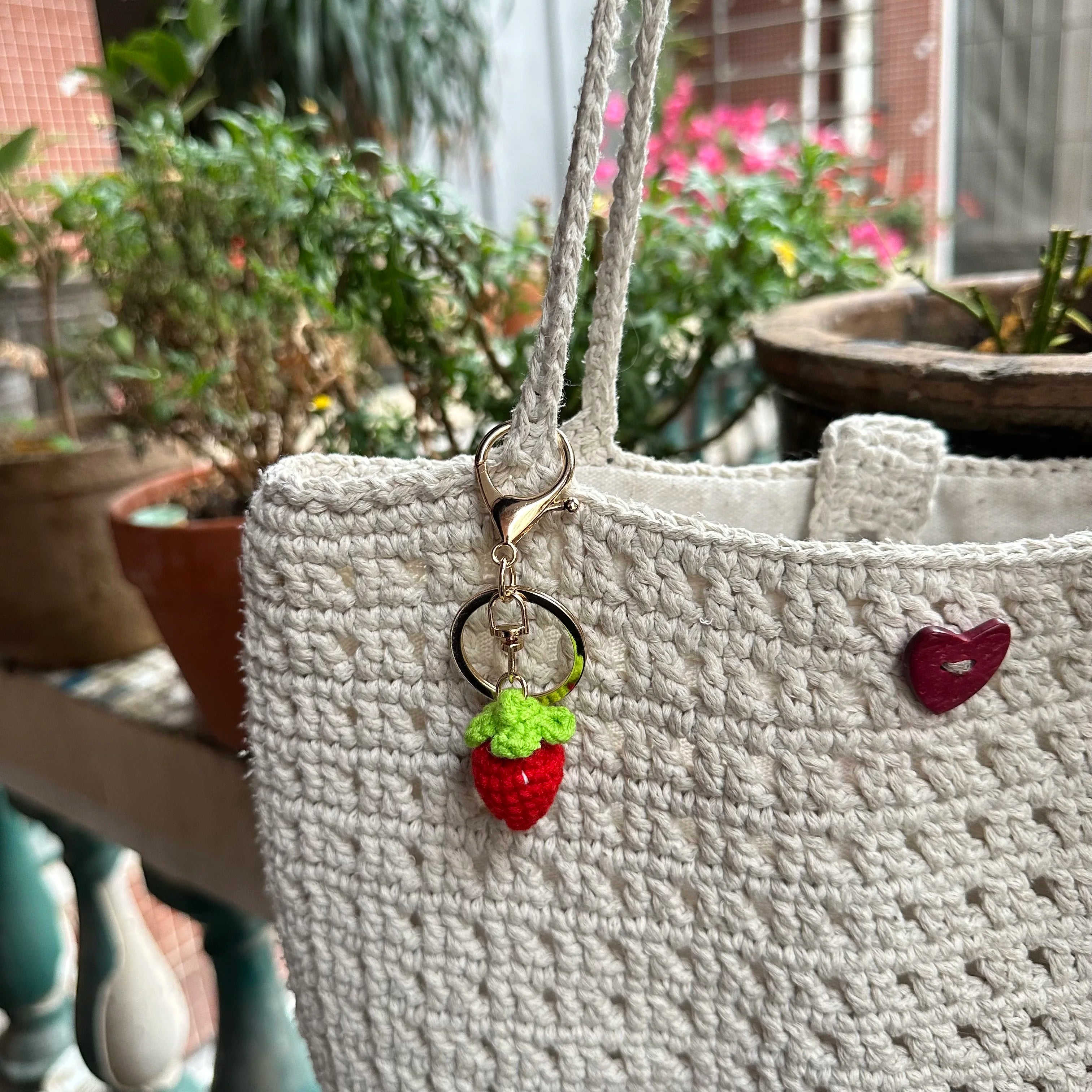 10pcs Finished Mini Fruits Hand Knitted Keychain Crocheted Mango lemon tomato Keyring Pendants Handbag Decor Women Jewelry Gifts