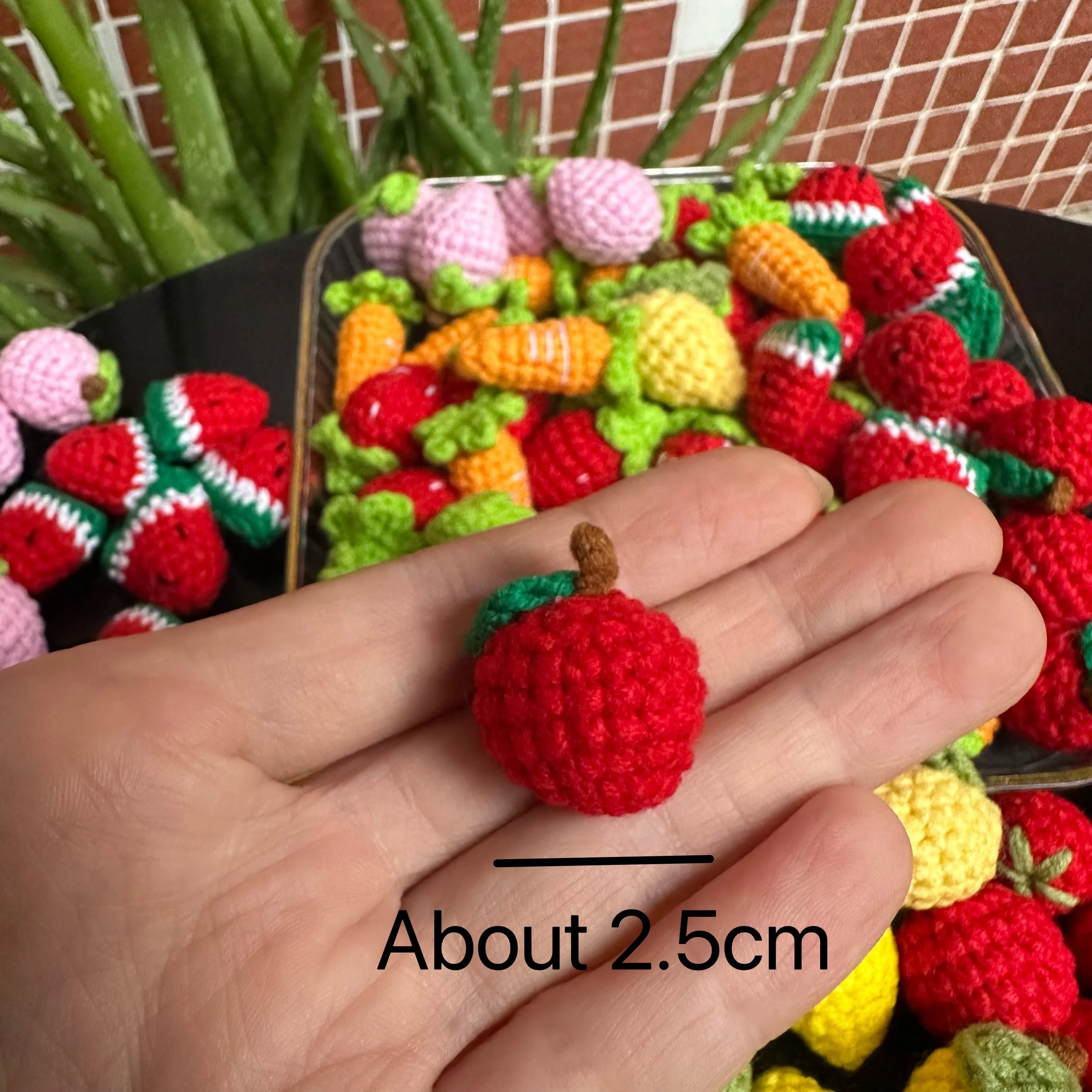10pcs Finished Mini Fruits Hand Knitted Keychain Crocheted Mango lemon tomato Keyring Pendants Handbag Decor Women Jewelry Gifts