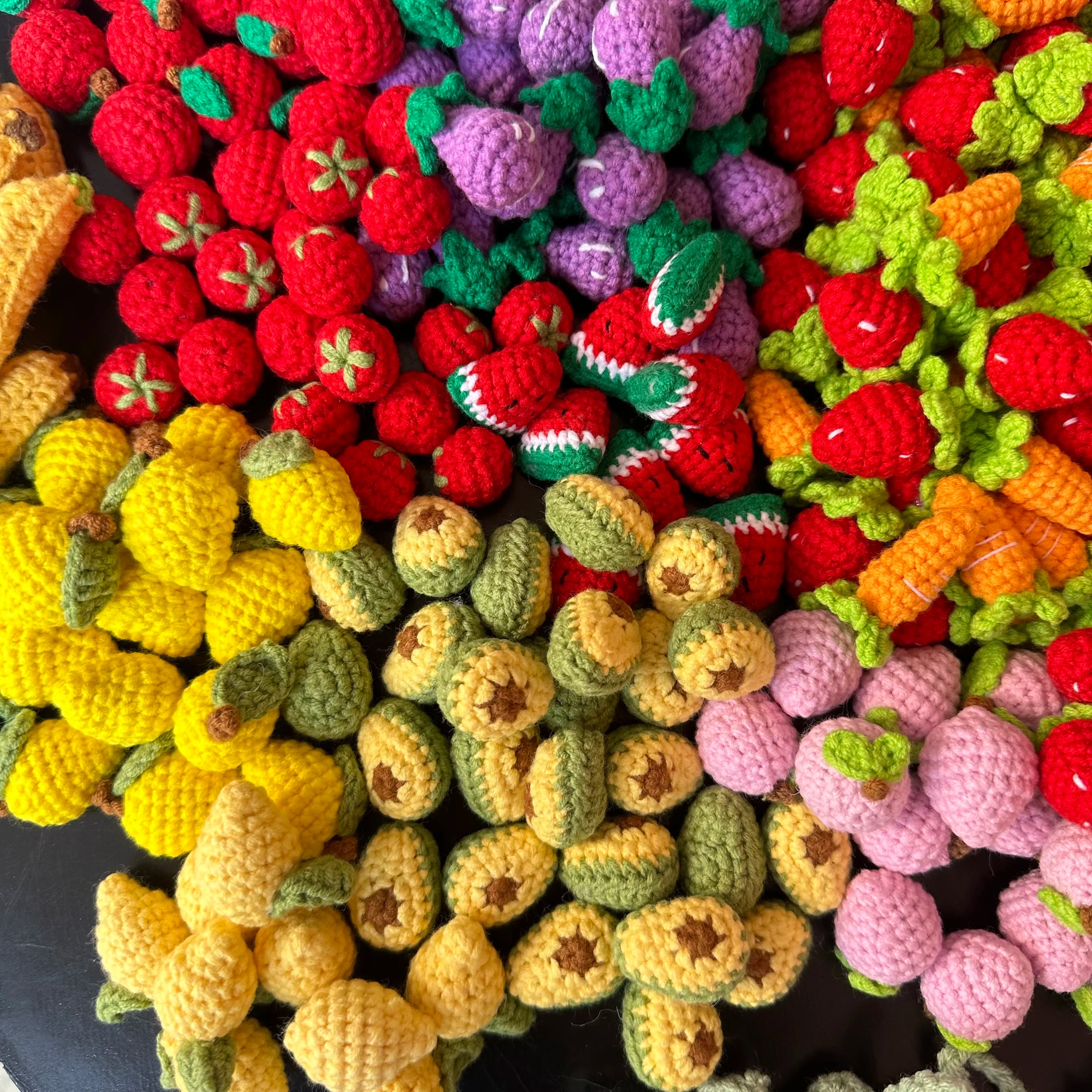 10pcs Finished Mini Fruits Hand Knitted Keychain Crocheted Mango lemon tomato Keyring Pendants Handbag Decor Women Jewelry Gifts