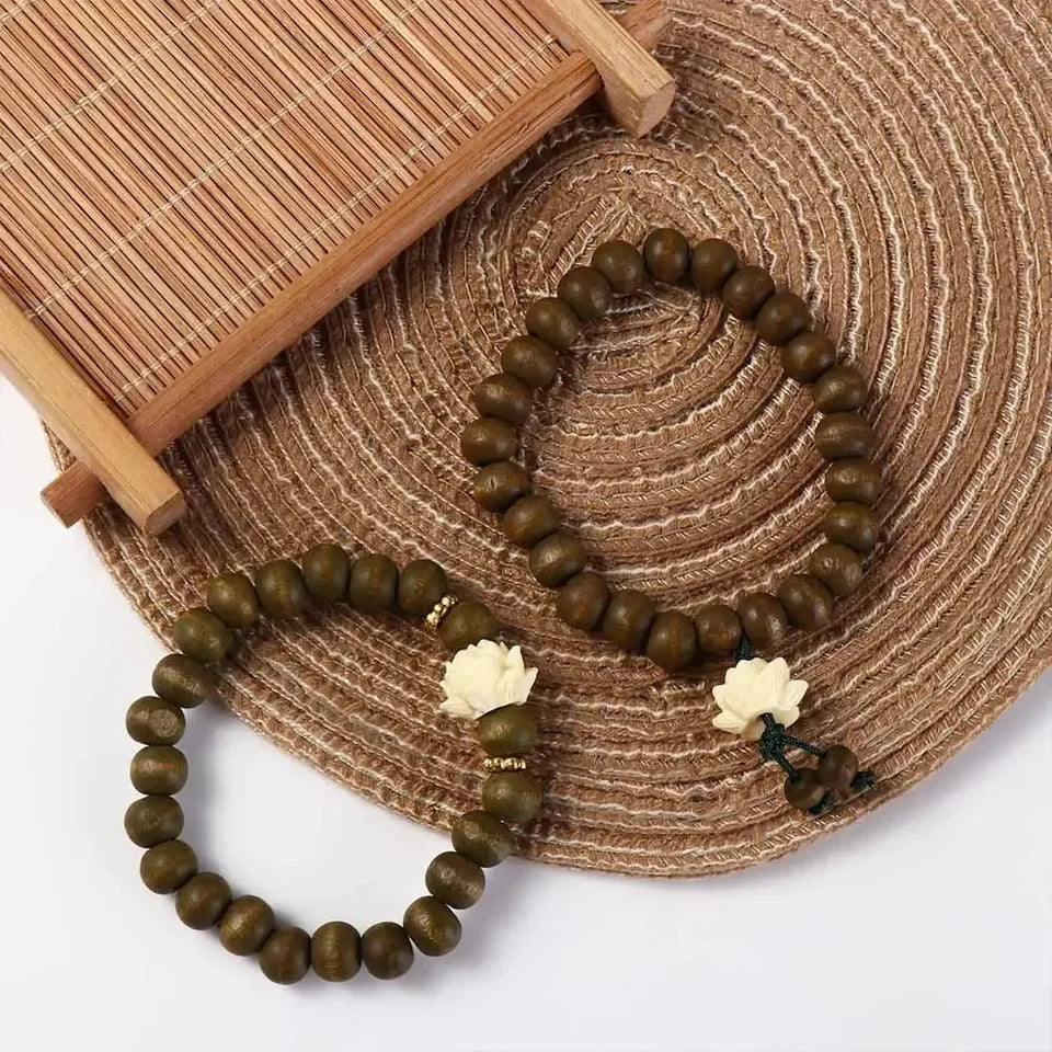 Fashion Elastic Flower Bracelet Hand Woven Rosary Wood Bead Bracelet Natural Sandalwood Lucky Bracelet Luxury For Women