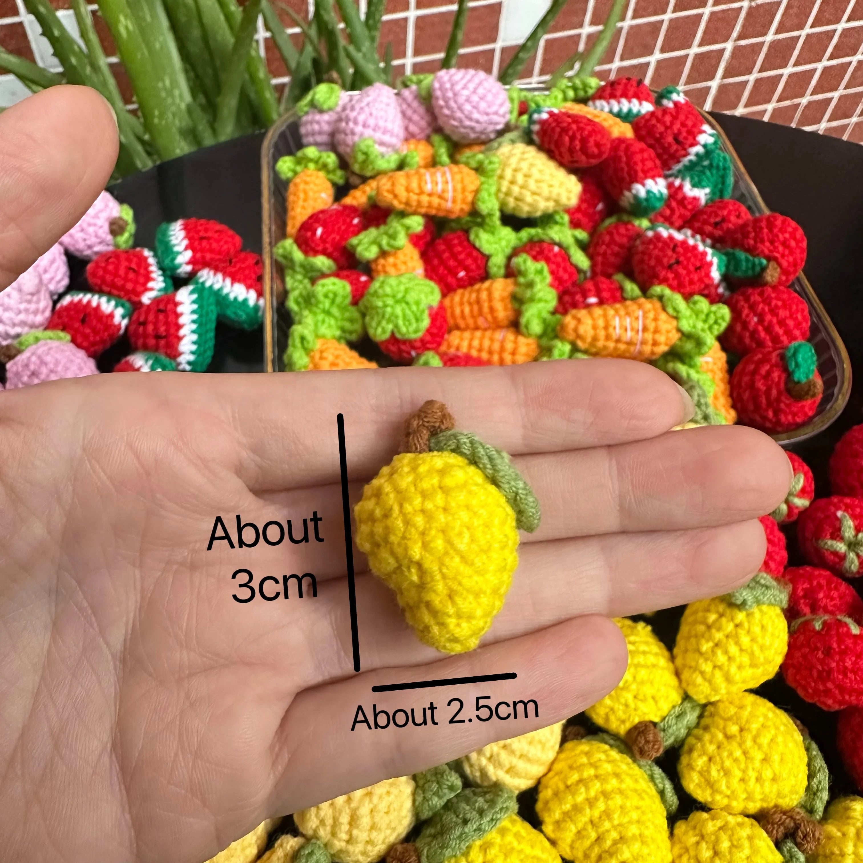 10pcs Finished Mini Fruits Hand Knitted Keychain Crocheted Mango lemon tomato Keyring Pendants Handbag Decor Women Jewelry Gifts