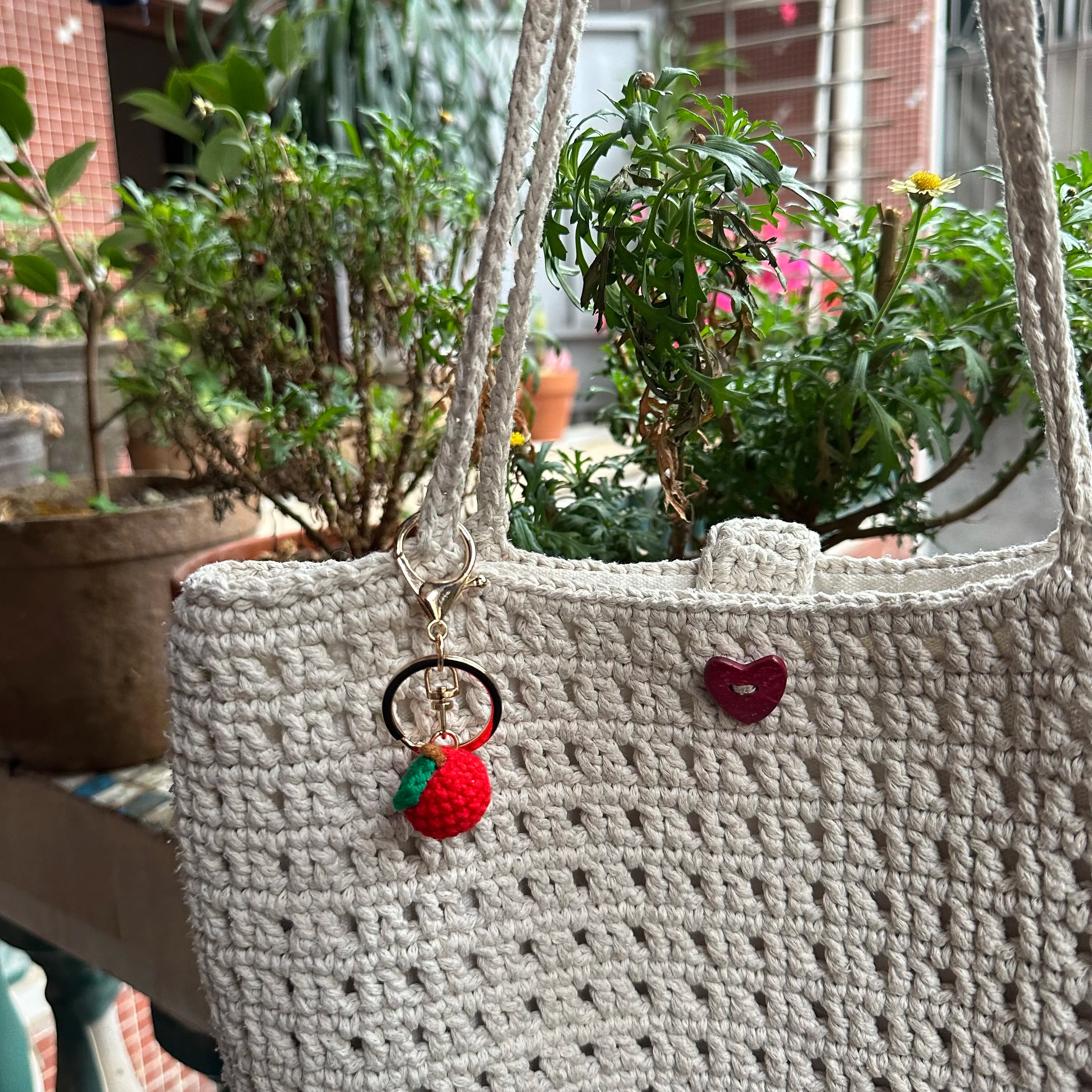 10pcs Finished Mini Fruits Hand Knitted Keychain Crocheted Mango lemon tomato Keyring Pendants Handbag Decor Women Jewelry Gifts