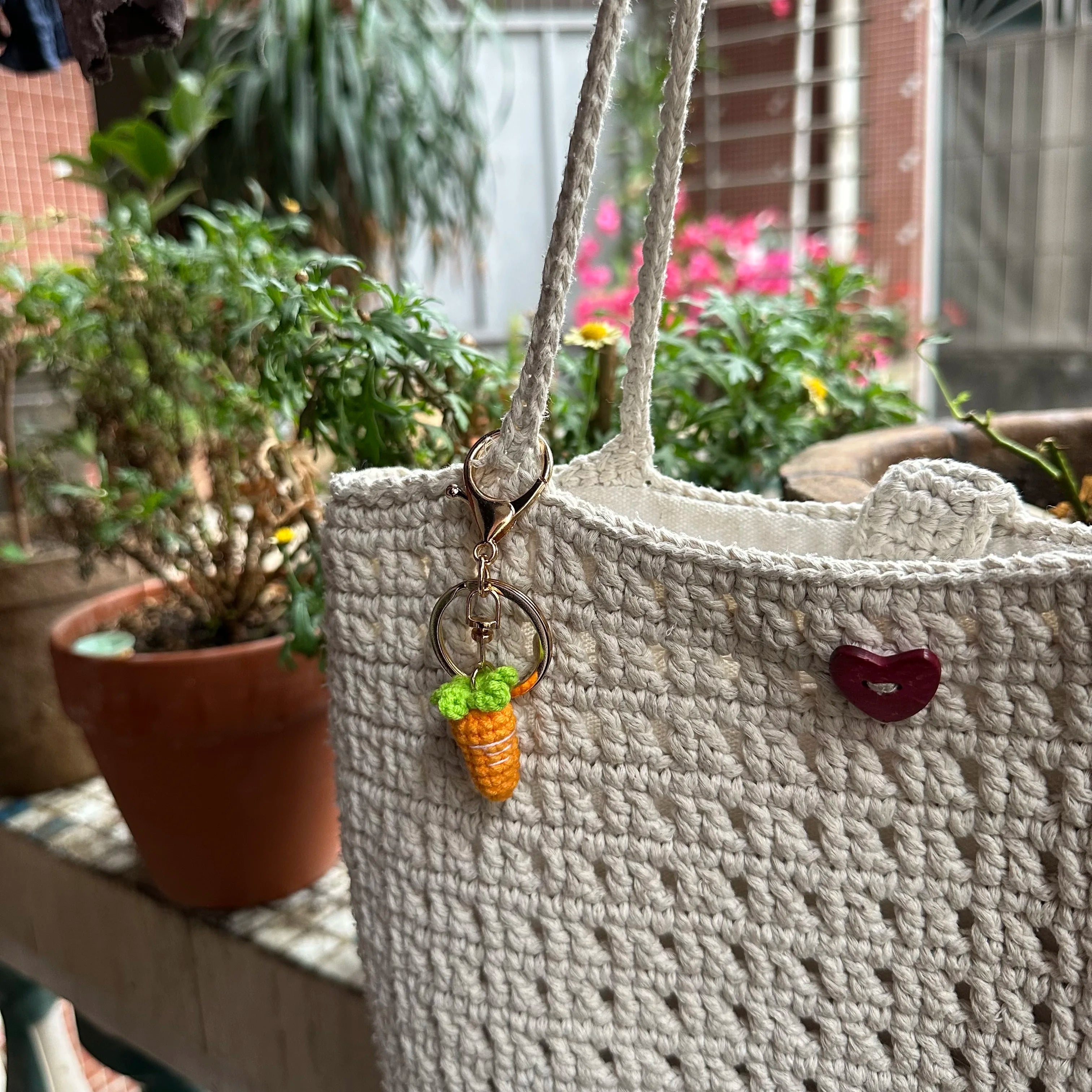 10pcs Finished Mini Fruits Hand Knitted Keychain Crocheted Mango lemon tomato Keyring Pendants Handbag Decor Women Jewelry Gifts